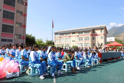 送溫暖,助成長 中共怒江州文化和旅游局黨支部前往特殊教育學校開展助殘日活動